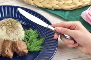 吃西餐刀叉怎么拿 刀叉正确使用方法